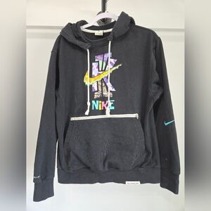 Nike Kyrie Men’s Small Best of What The Graphic Pullover Hoodie